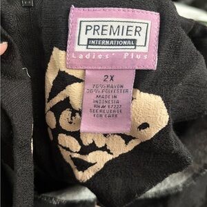 Preview International Black Ladies' Plus Top